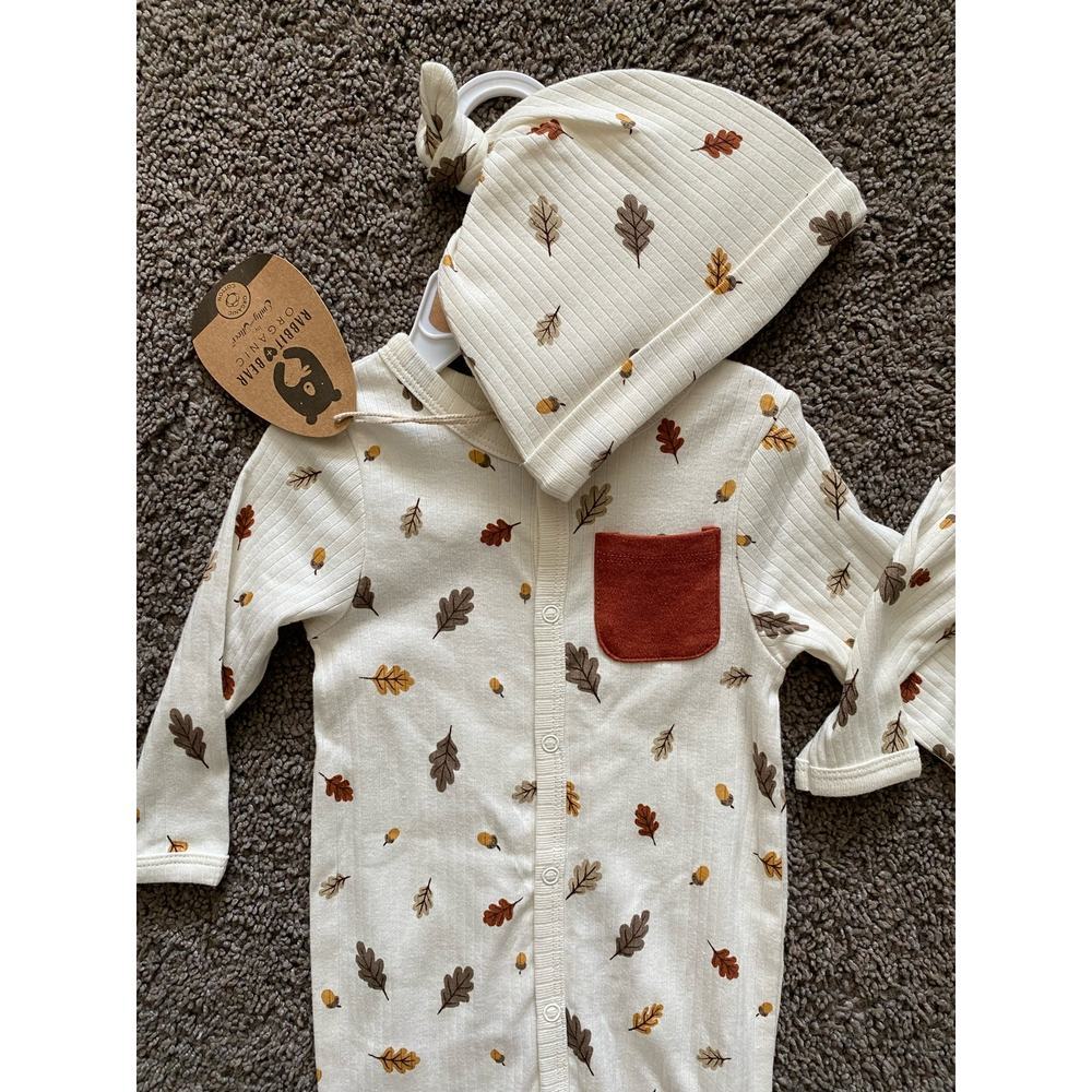 Rabbit + Bear Boys 3-6M Organic Cotton Fall Leaves & Acorns Sleeper & Hat - Picture 2 of 5